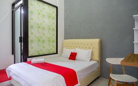Reddoorz Syariah Near Alun Alun Kajen